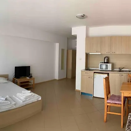 Grand Kamelia Apartments Sunny Beach Exterior photo