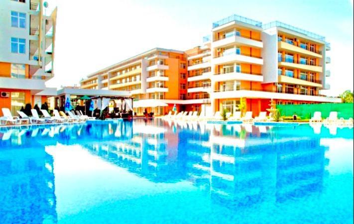 Grand Kamelia Sunny *